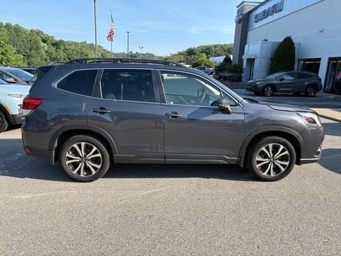 Used 2024 Subaru Forester Limited AWD/4WD image 6