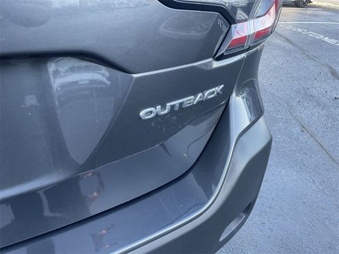 Used 2024 Subaru Outback Premium image 6