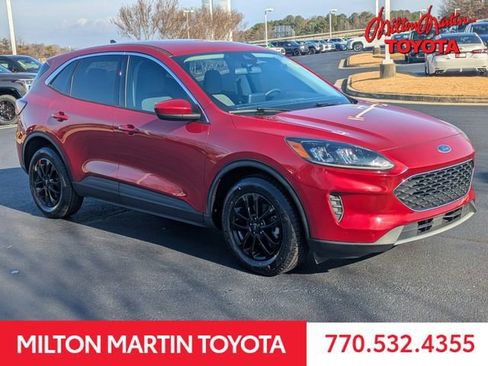 Used 2021 Ford Escape SE w/ Convenience Package image 1