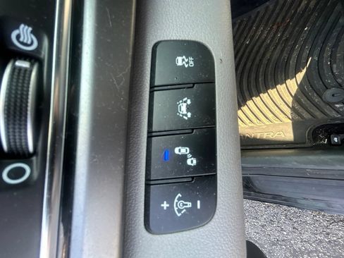 Used 2018 Hyundai Elantra Limited w/ Limited Ultimate Package 02 FWD image 20