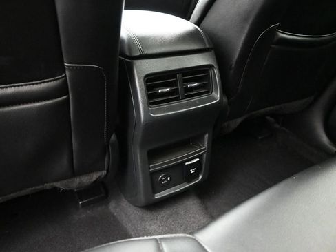 Used 2022 Ford Edge SEL w/ Convenience Package image 14