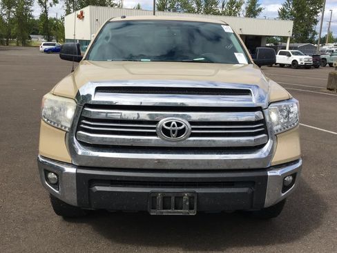 Used 2017 Toyota Tundra SR5 w/ TRD Off Road Package AWD/4WD image 7