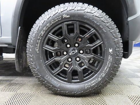 Used 2024 Chevrolet Colorado Trail Boss w/ Advanced Trailering Package image 8