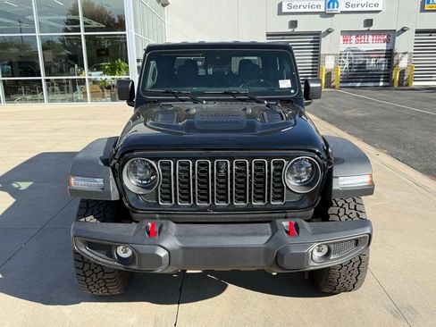 New 2025 Jeep Gladiator Rubicon w/ Convenience Group image 5