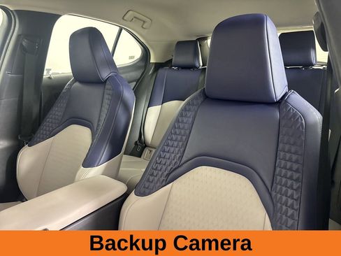 Used 2021 Lexus UX 200 image 9