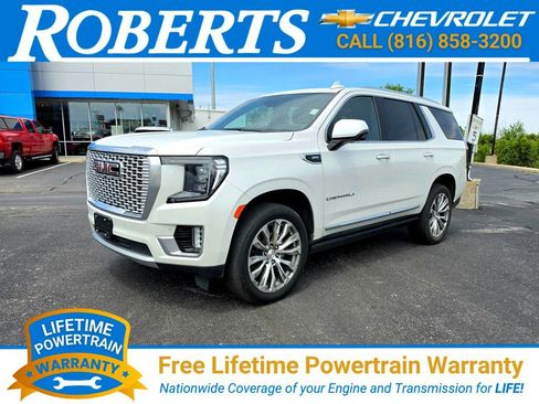 Used 2021 GMC Yukon Denali w/ Denali Premium Package AWD/4WD image 1