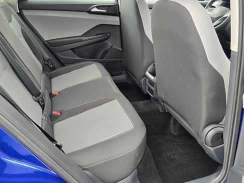 Certified 2023 Volkswagen Taos S FWD image 14