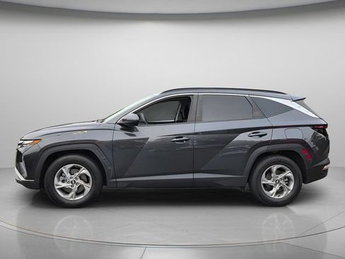 Used 2023 Hyundai Tucson SEL FWD image 3