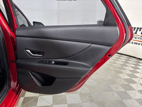Used 2023 Hyundai Elantra Limited w/ Cargo Package FWD image 29