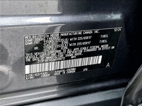 Used 2025 Toyota RAV4 XLE AWD/4WD image 36