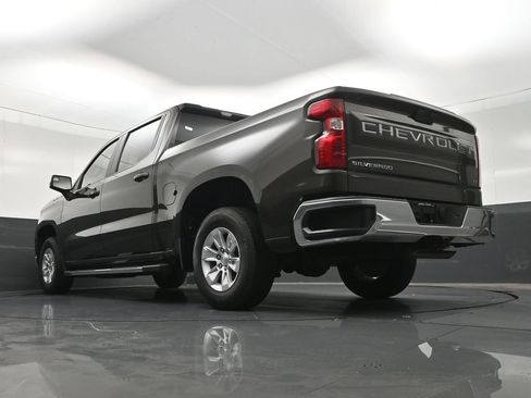 Used 2022 Chevrolet Silverado 1500 LT RWD image 28
