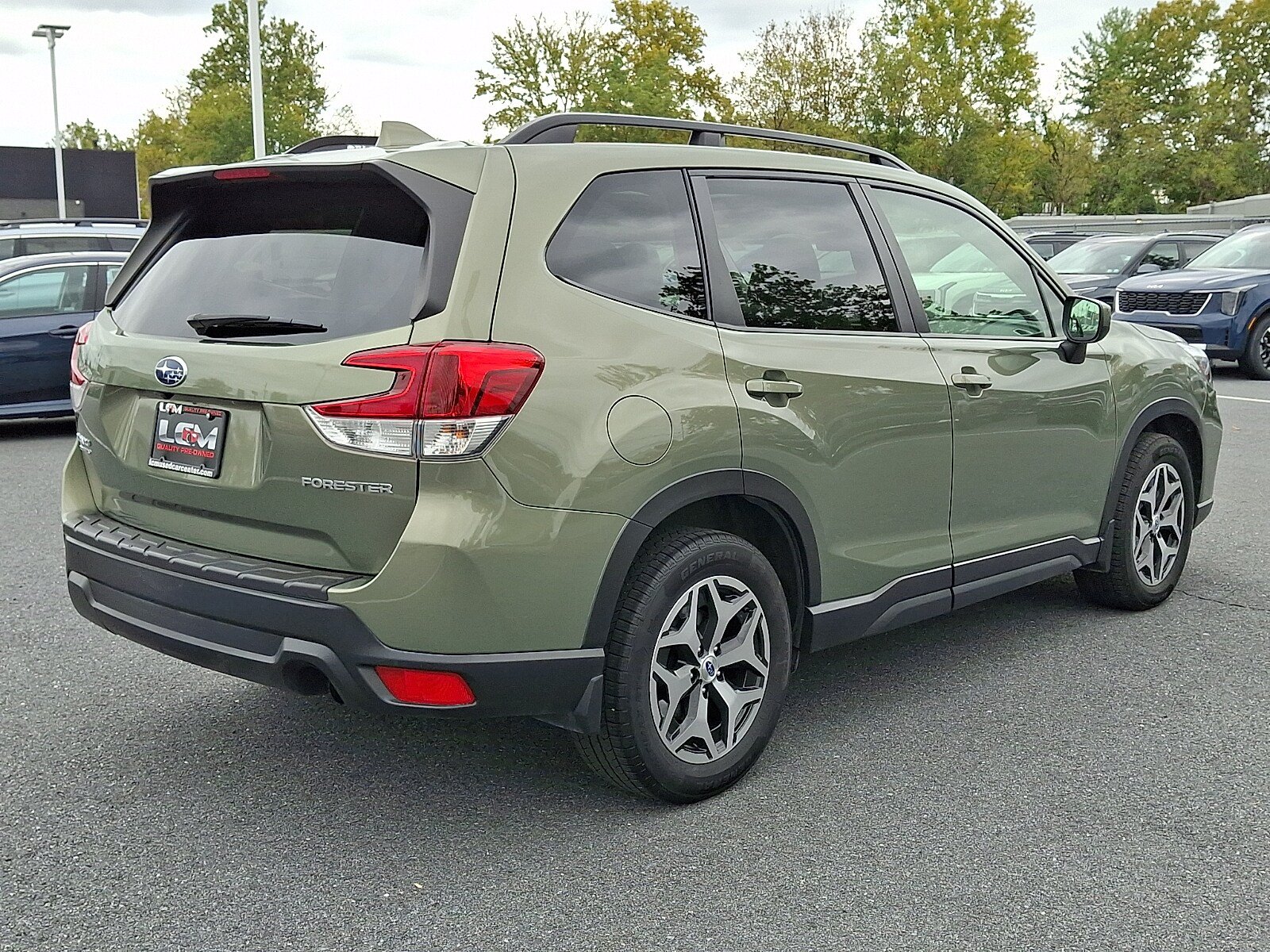Used 2019 Subaru Forester Premium AWD/4WD image 5