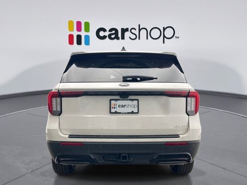 Used 2025 Ford Explorer ST-Line AWD/4WD image 4