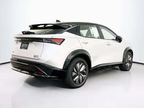 Used 2024 Nissan Ariya AWD image 9