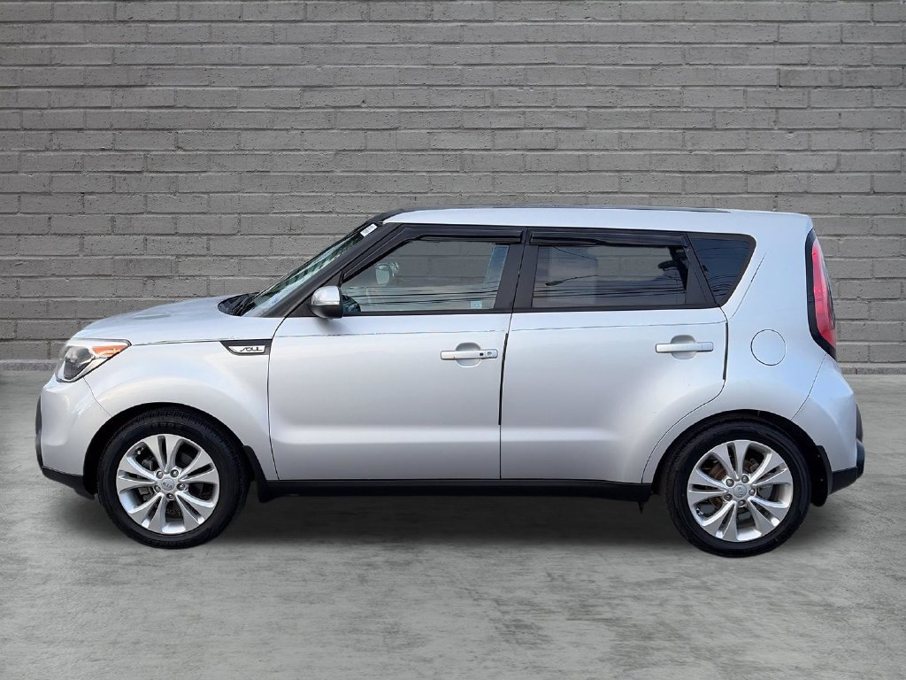 Used 2014 Kia Soul + w/ Primo Package FWD image 3