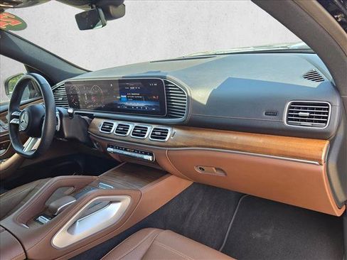 Used 2024 Mercedes-Benz GLS 450 4MATIC image 24