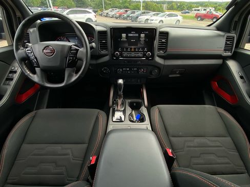 Used 2023 Nissan Frontier PRO-4X w/ Pro Convenience Package AWD/4WD image 18