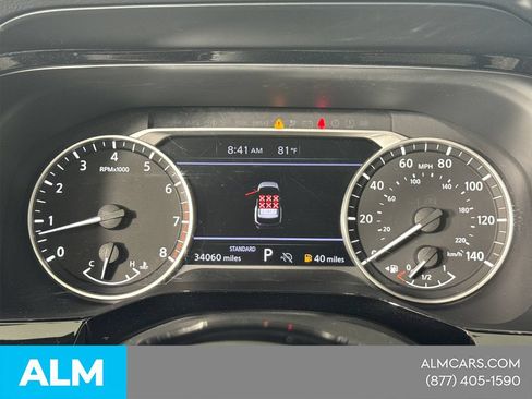 Used 2022 Nissan Pathfinder SV FWD image 30