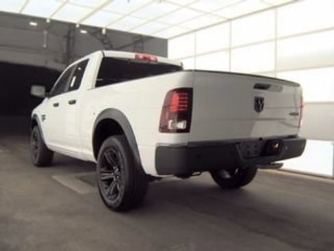 Used 2022 RAM 1500 Warlock AWD/4WD image 9