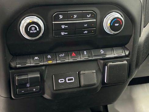 Used 2024 GMC Sierra 1500 Pro w/ Pro Value Package image 28