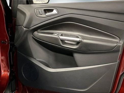 Used 2014 Ford Escape Titanium image 25