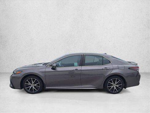 Certified 2024 Toyota Camry SE FWD image 9