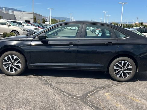 Certified 2024 Volkswagen Jetta S FWD image 8