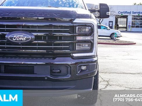 Used 2025 Ford F250 Platinum image 17