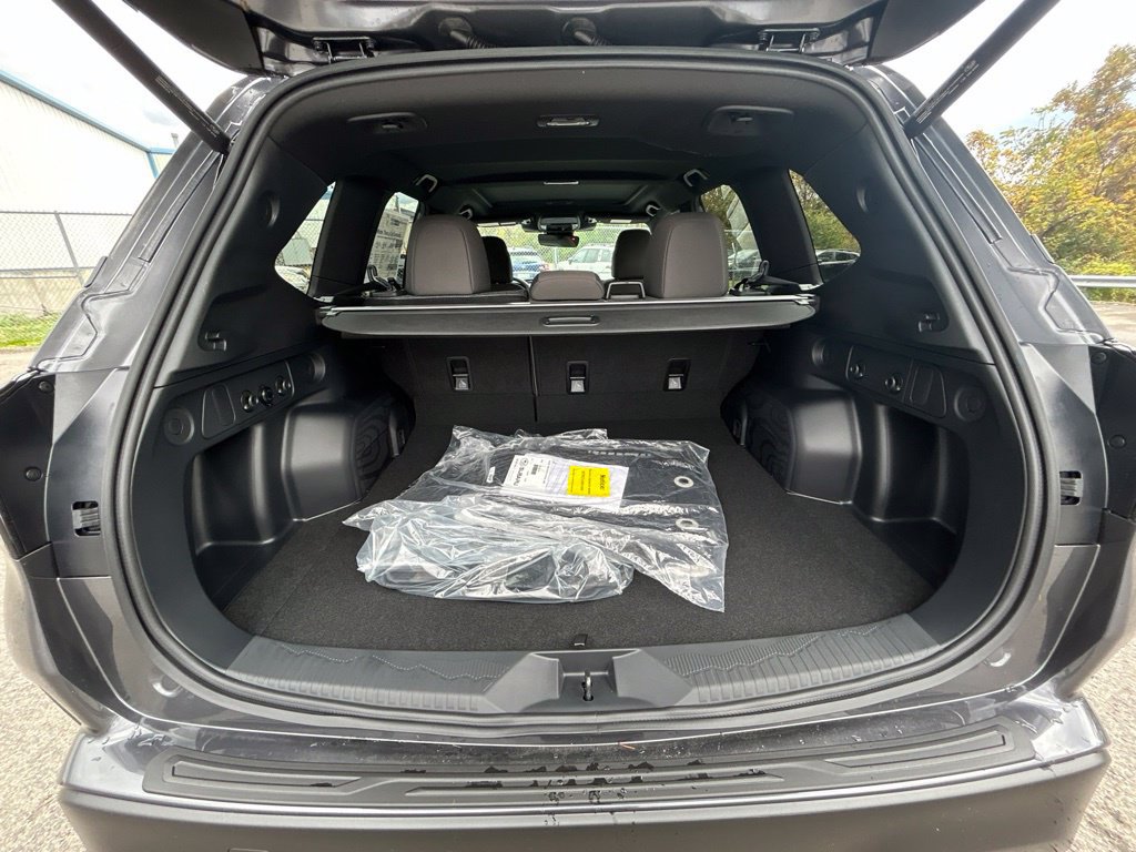 New 2026 Subaru Forester Premium AWD/4WD image 34
