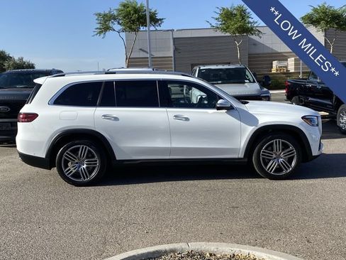 Used 2025 Mercedes-Benz GLS 450 4MATIC image 8