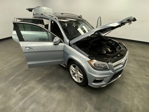Used 2015 Mercedes-Benz GL 550 4MATIC image 56