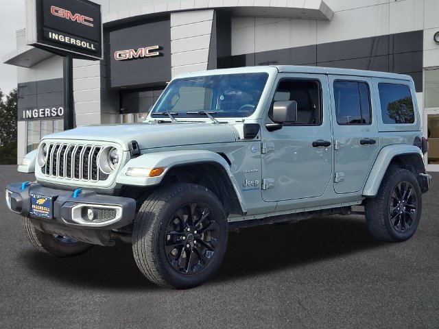 Used 2024 Jeep Wrangler Unlimited Sahara w/ Technology Group AWD/4WD image 33