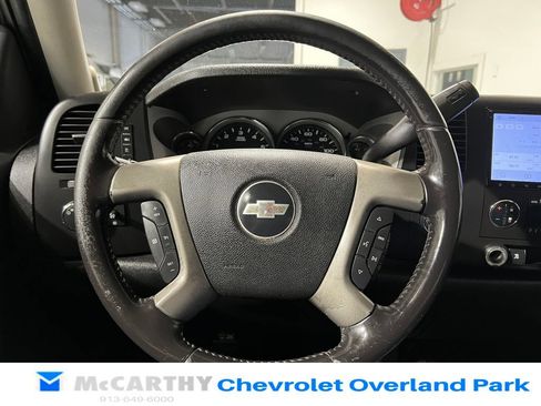 Used 2007 Chevrolet Silverado 1500 LT w/ 1LT Convenience Package AWD/4WD image 13