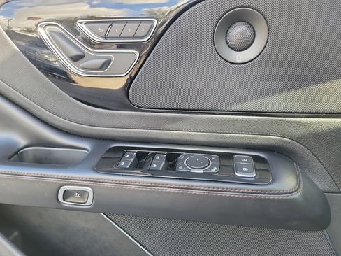 Certified 2021 Lincoln Aviator Reserve w/ Elements Package Plus RWD image 17