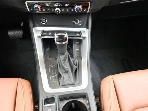 Used 2024 Audi Q3 2.0T Premium w/ Convenience Package image 28