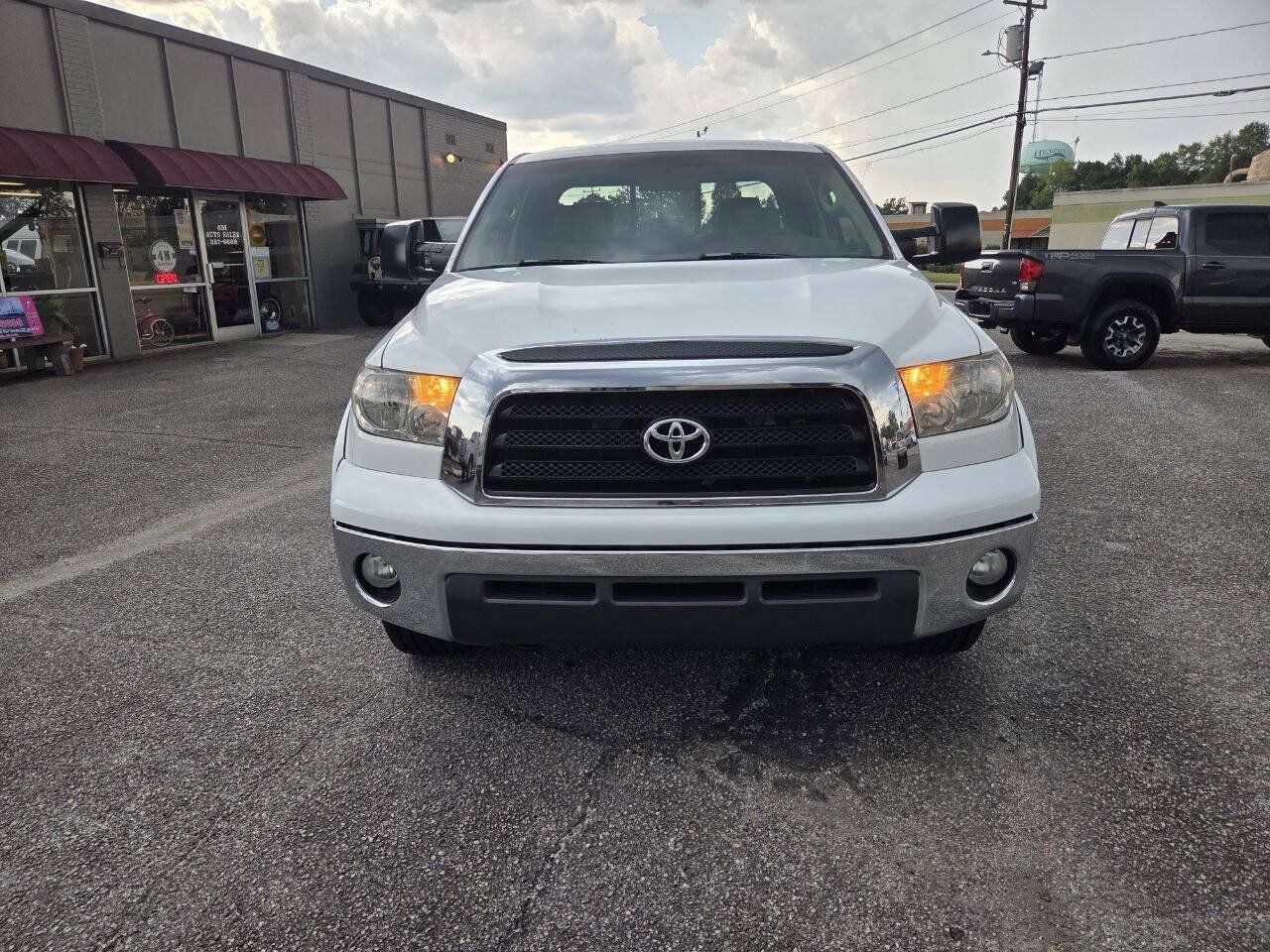 Used 2007 Toyota Tundra SR5 w/ TRD Off-Road Pkg RWD image 3