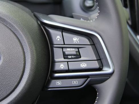 Used 2025 Subaru Forester Limited AWD/4WD image 24