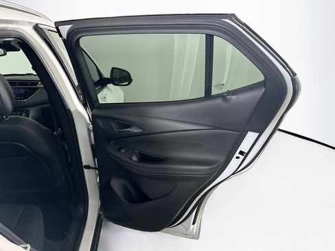 Used 2023 Buick Encore GX Essence w/ Experience Buick Package image 32