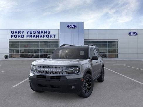 New 2025 Ford Bronco Sport Outer Banks image 2