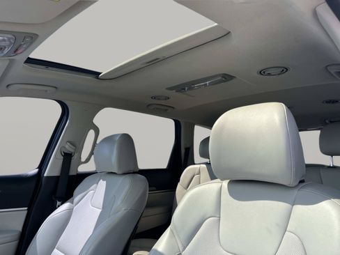 Used 2023 Kia Telluride S w/ S Sunroof Package FWD image 33