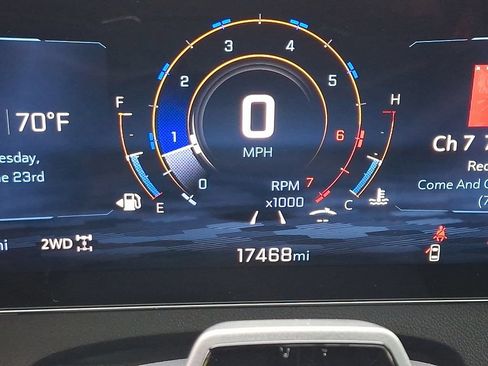Used 2024 Chevrolet Traverse RS w/ LPO, Floor Liner Package AWD/4WD image 21