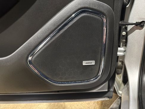 Used 2015 Chevrolet Suburban LTZ image 17