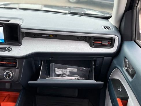 Certified 2022 Ford Maverick XLT image 29