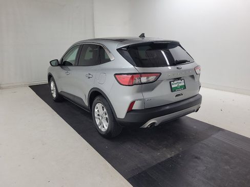 Used 2021 Ford Escape SE w/ Convenience Package FWD image 5