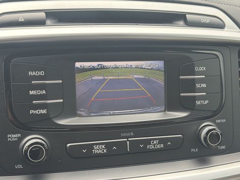 Used 2016 Kia Sorento LX AWD/4WD image 15