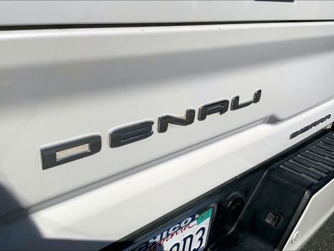 Used 2021 GMC Sierra 2500 Denali w/ Denali Ultimate Package AWD/4WD image 8