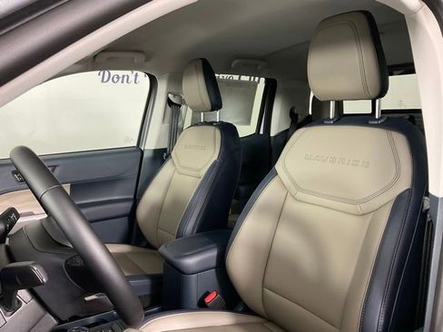 New 2025 Ford Maverick Lariat image 14