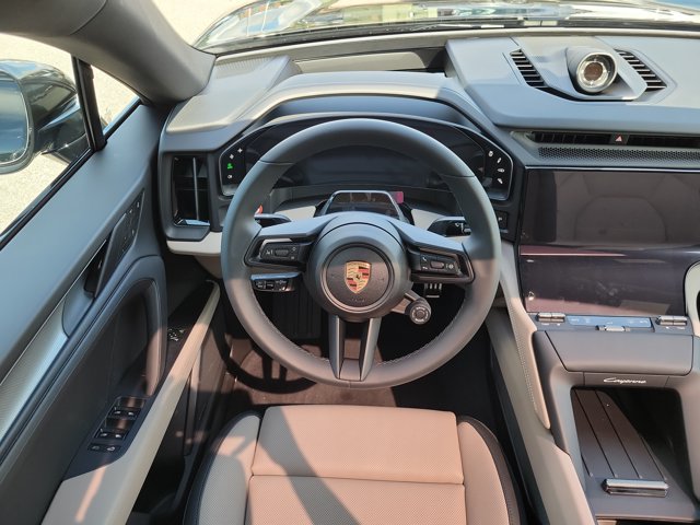 Used 2026 Porsche Cayenne S AWD/4WD image 17