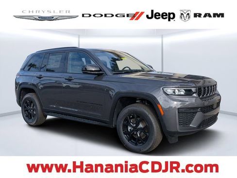 New 2026 Jeep Grand Cherokee Altitude RWD image 1