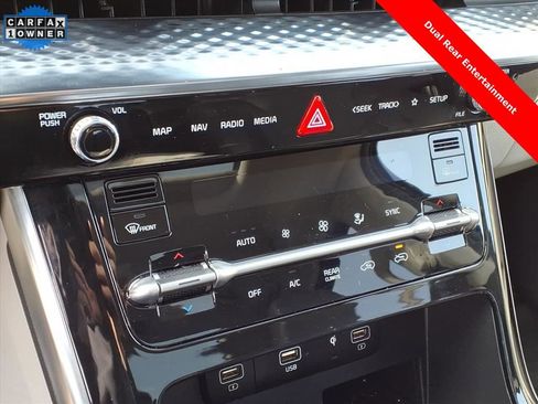 Used 2022 Kia Carnival SX Prestige image 26